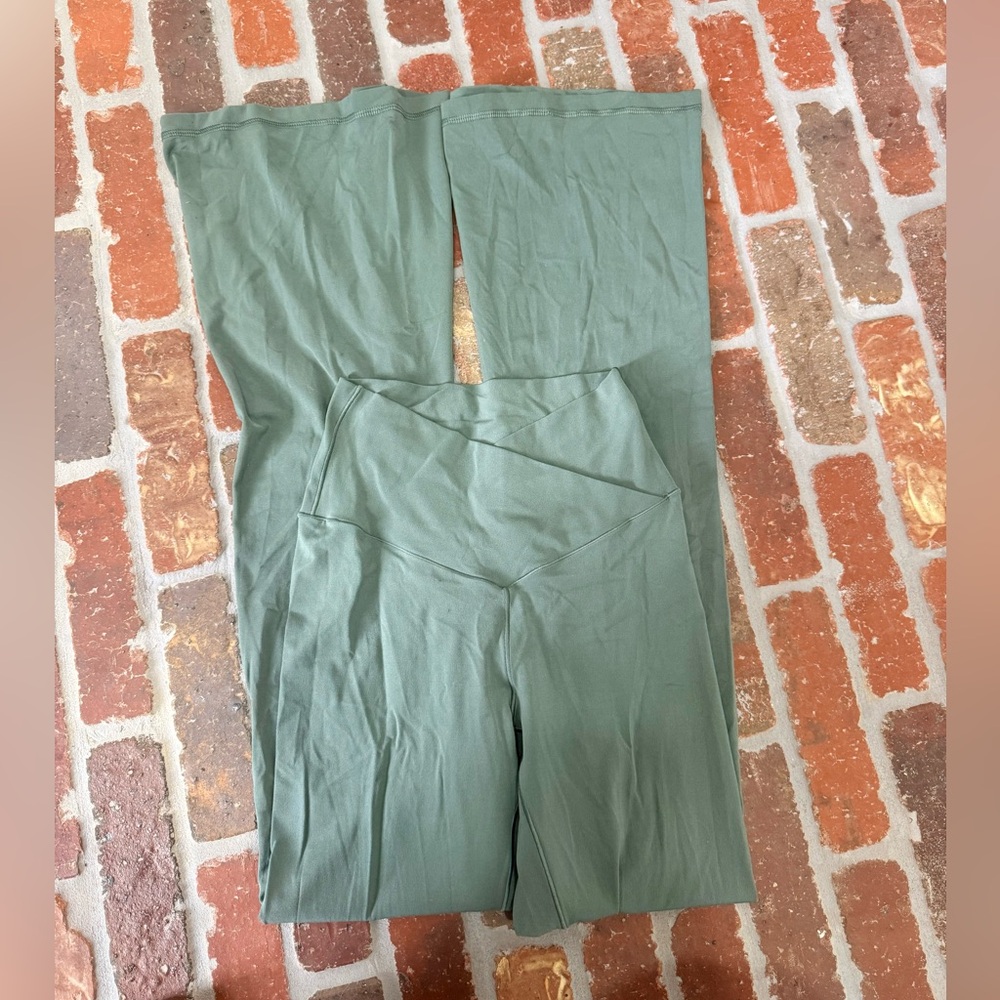 Aerie Sage Green Hi Rise Flare Leggings